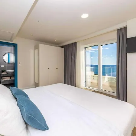 Beautiful Sea View Di Goya With Heated Pool
