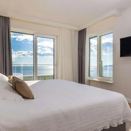 Beautiful Sea View Di Goya With Heated Pool Potomje