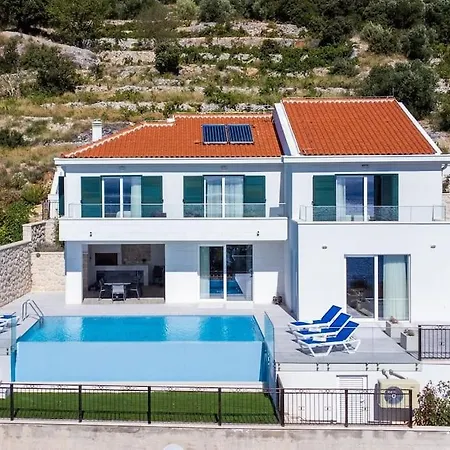 Beautiful Sea View Di Goya With Heated Pool Villa