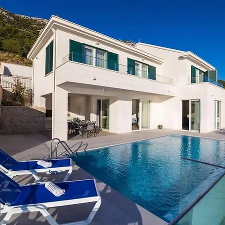 Beautiful Sea View Di Goya With Heated Pool Villa