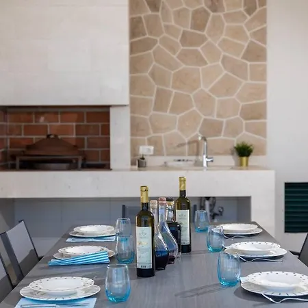 Beautiful Sea View Di Goya With Heated Pool Villa *