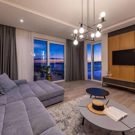 Beautiful Sea View Di Goya With Heated Pool Villa Potomje